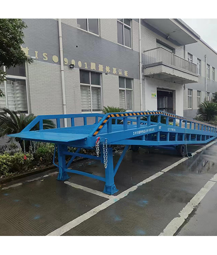 移動(dòng)式登車(chē)橋